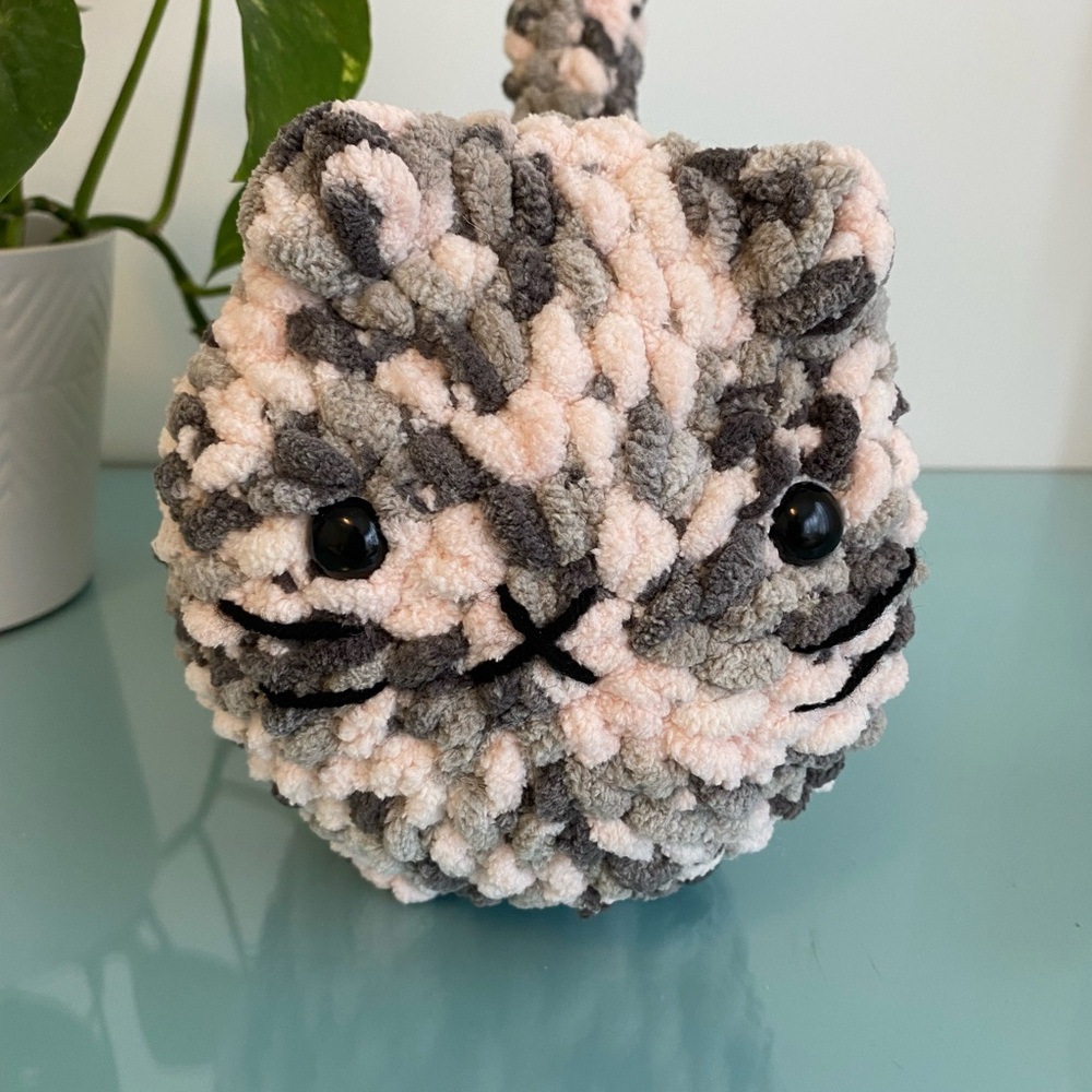 SOLD/Loaf Cat/Amigurumi Handmade Soft Plush